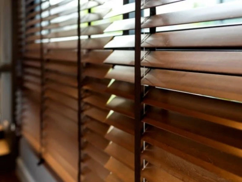 cortina de rolo blackout