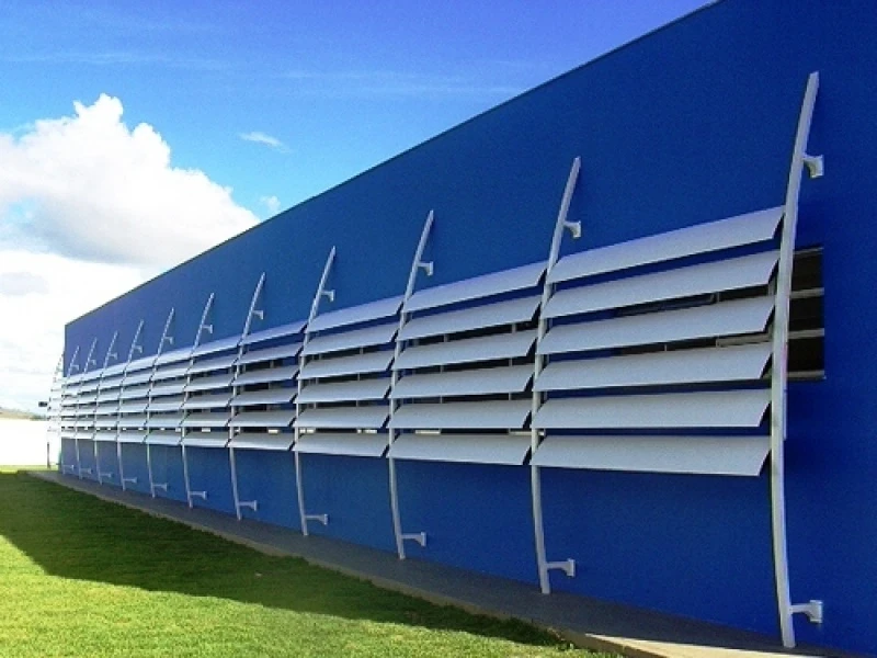 fachadas de vidros comercial