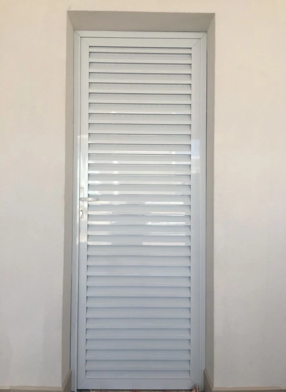 portas de alumínio para banheiro